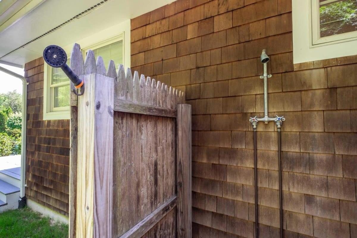 Heated Pool, Driftwood Cottage By Rovetravel East Hampton Exterior photo